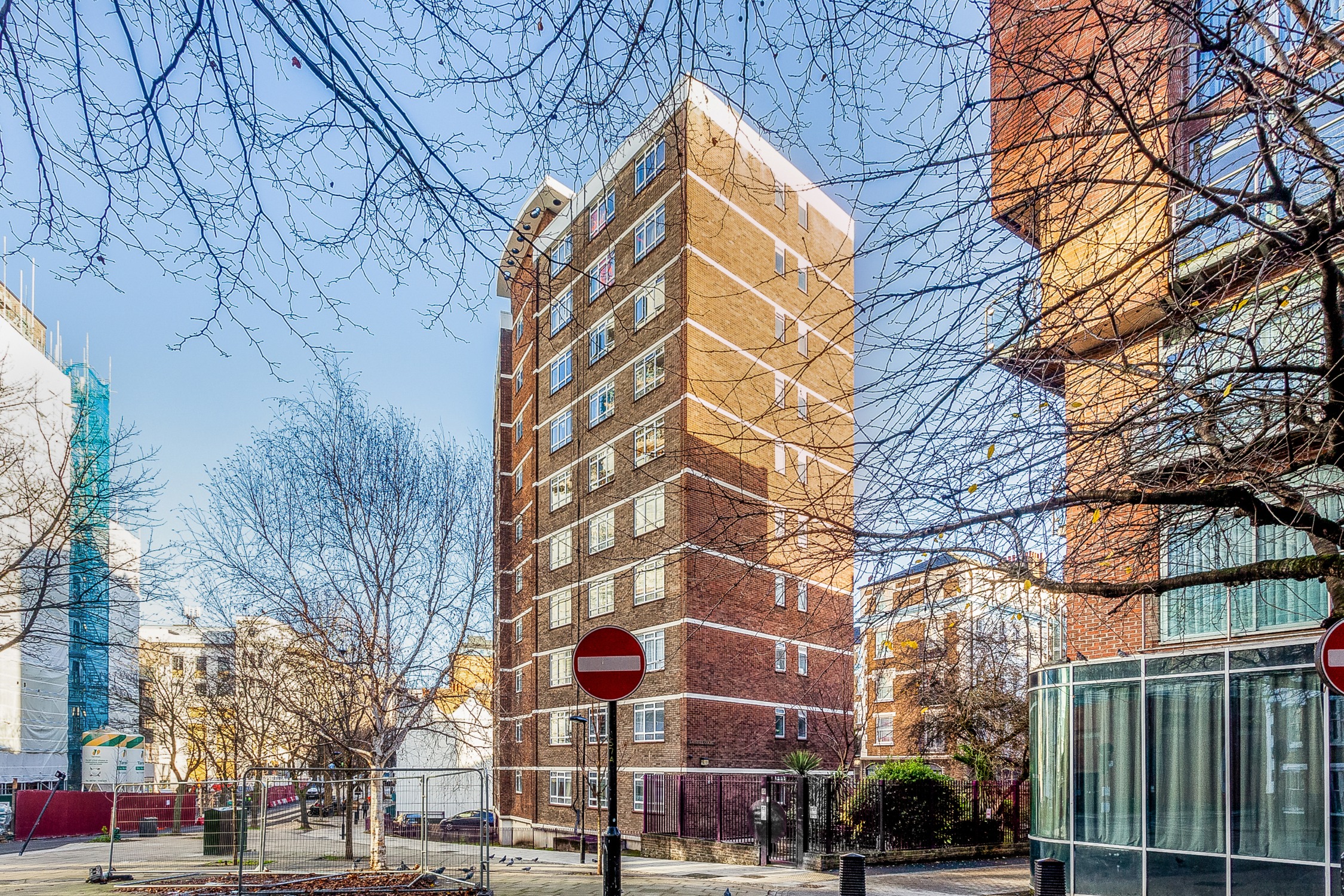 propertyP2857998