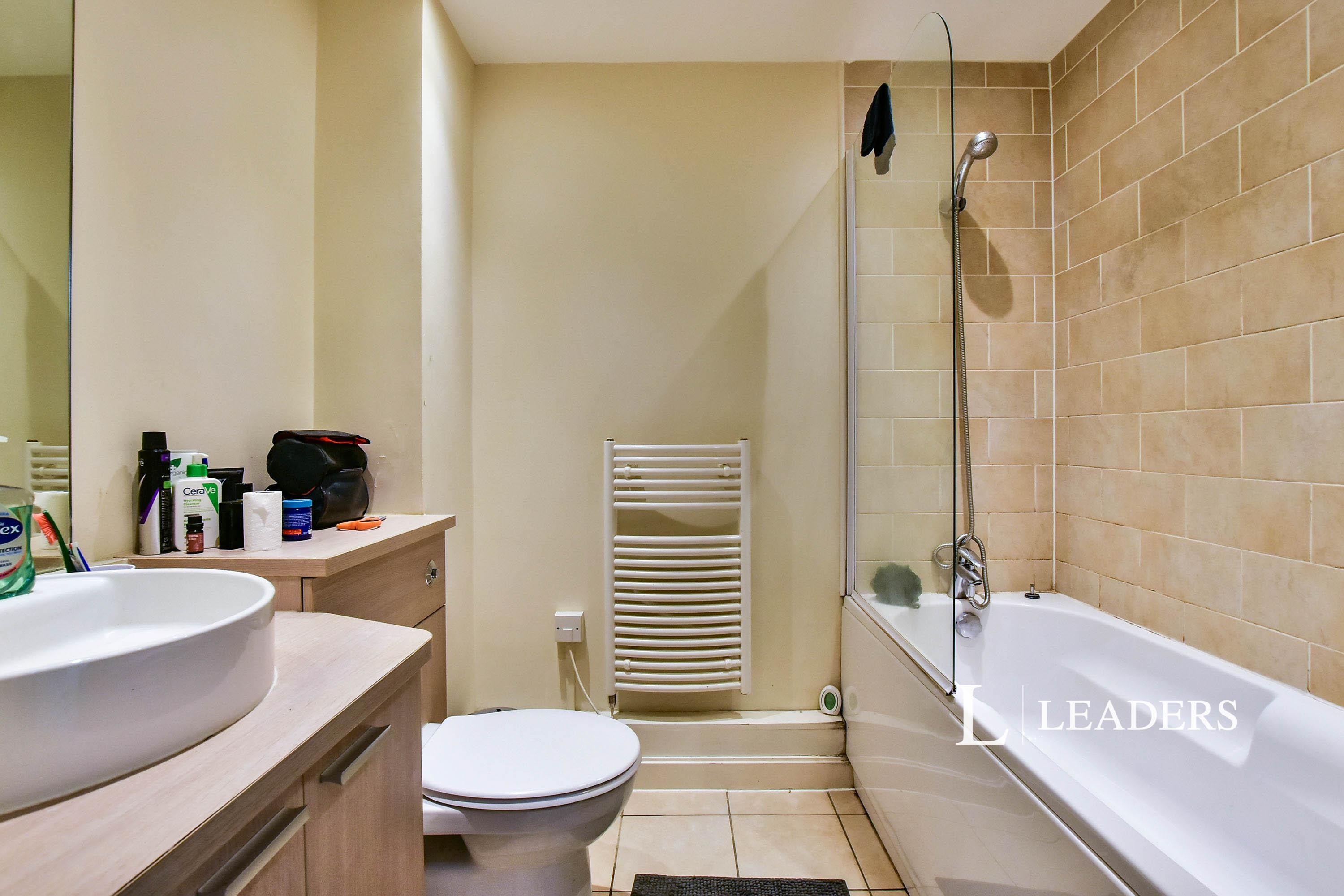 propertyP1352857