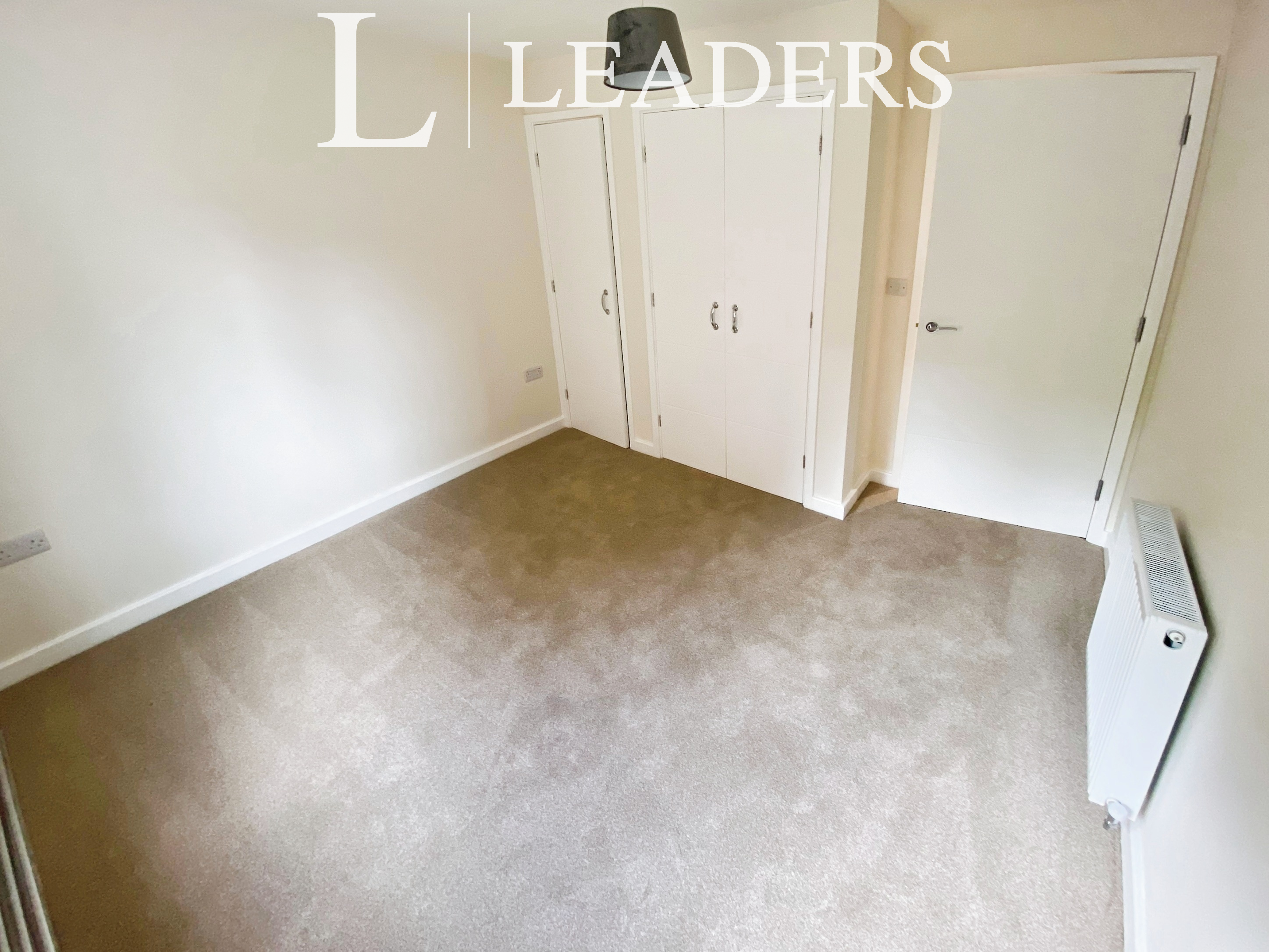 propertyP3483686
