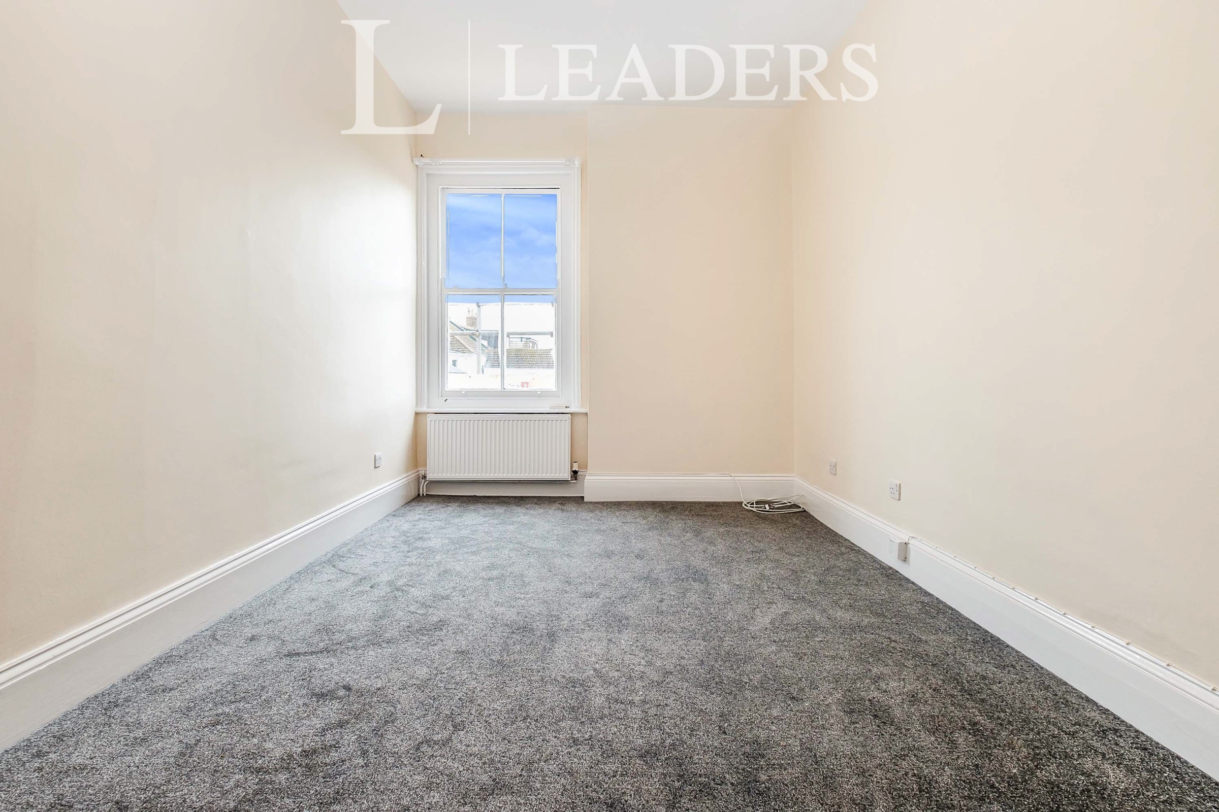 propertyP1282384