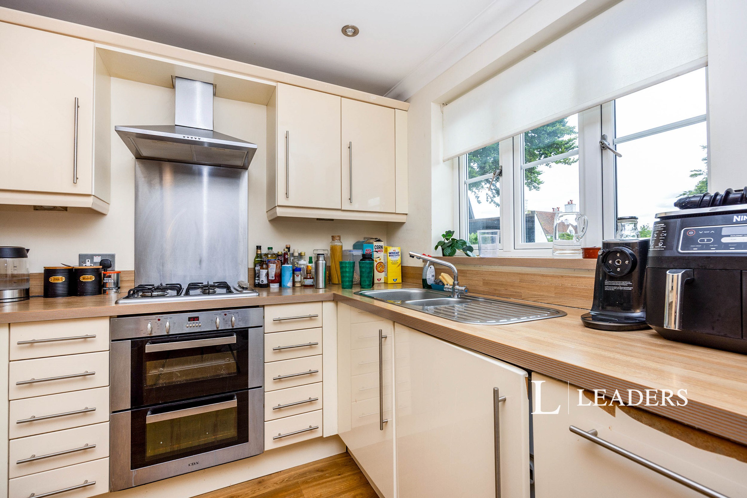 propertyP1049962