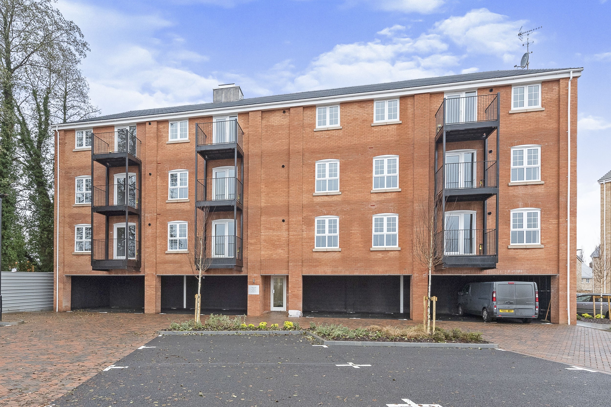 propertyP32432410