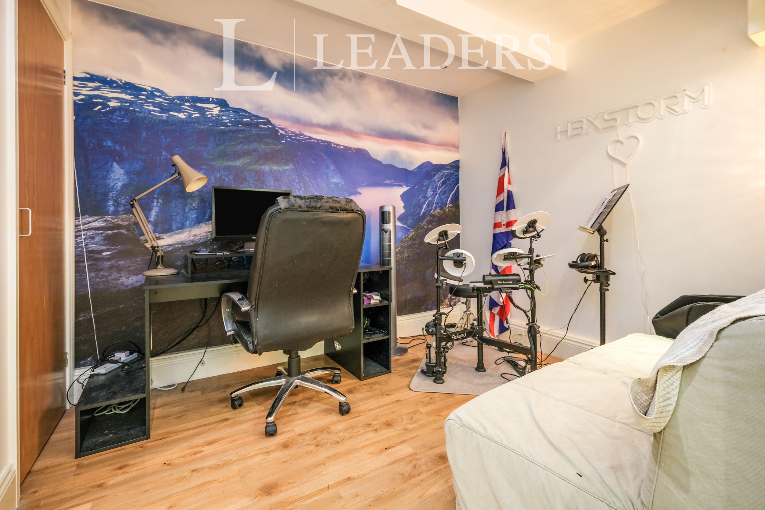 propertyP2913748