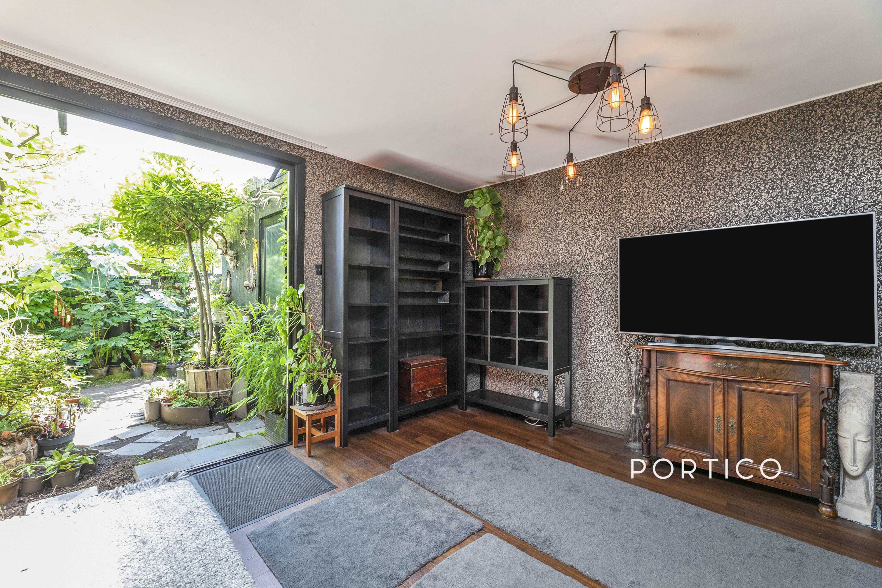 propertyP4687813