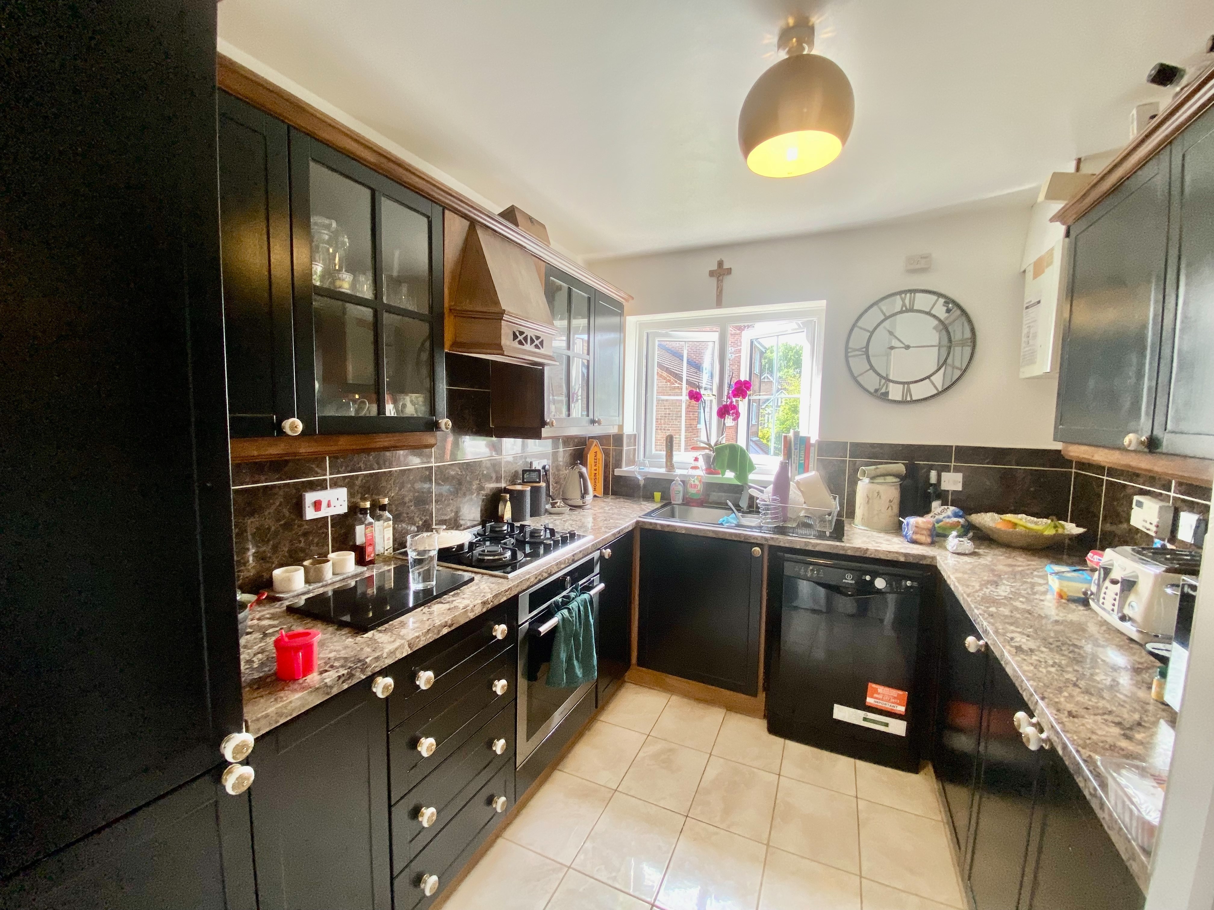 propertyP2842345