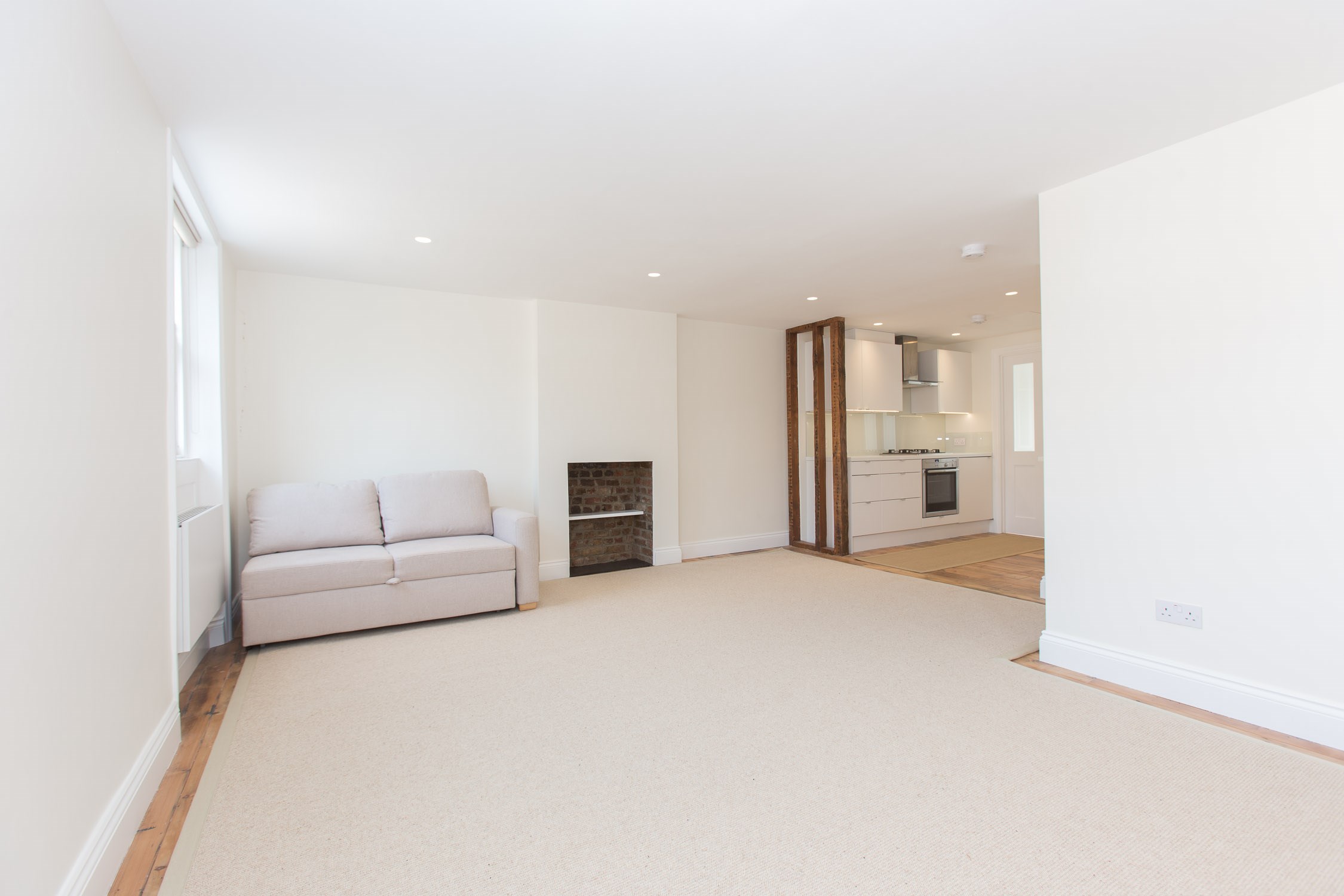 propertyP2857803