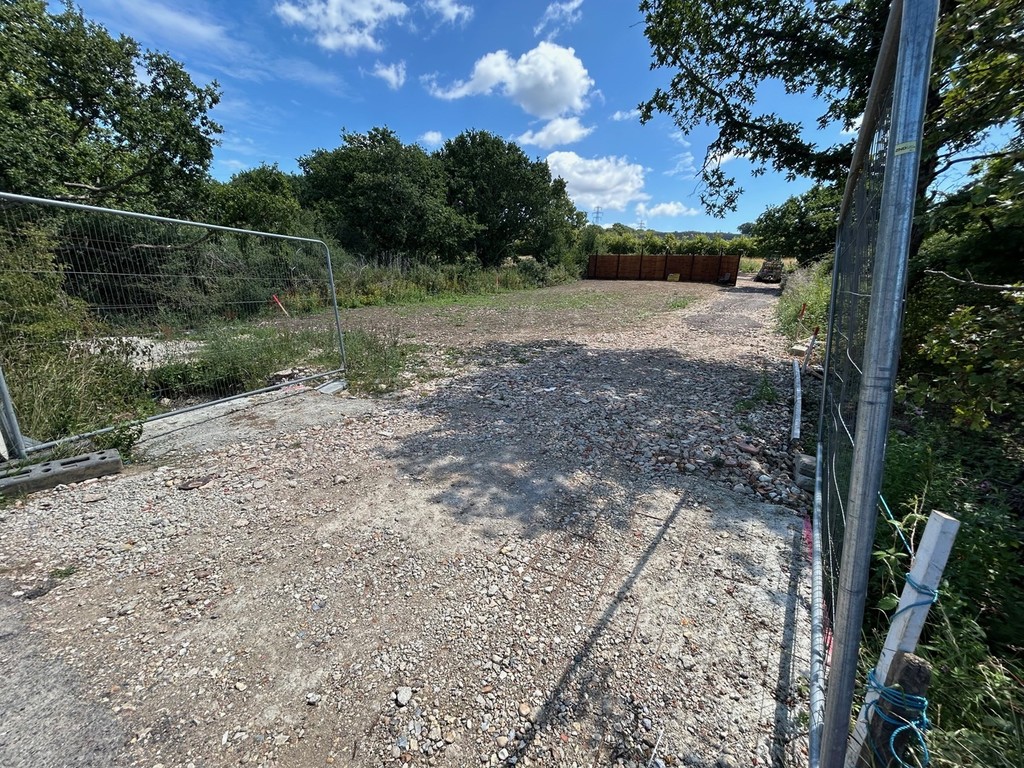 propertyCOM 1162 Plot 72
